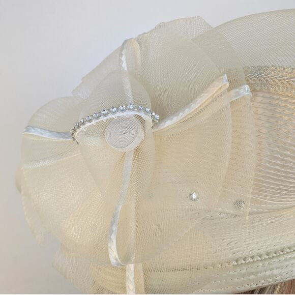 VTG 50s Fascinator Hat MCM Ivory Upsweep Woven Rhinestone Pearl Church Derby